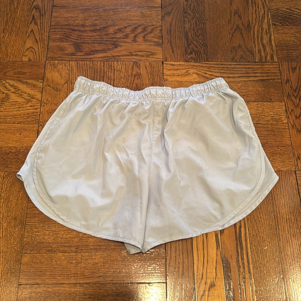 Nike Dri Fit Shorts - Picture 2 of 4
